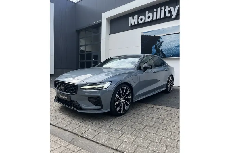 Volvo S60 (2023)
