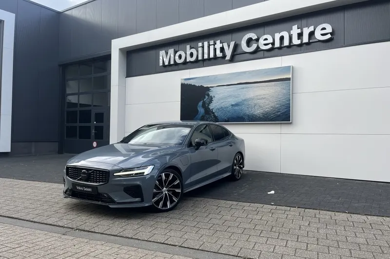 Volvo S60 (2023)