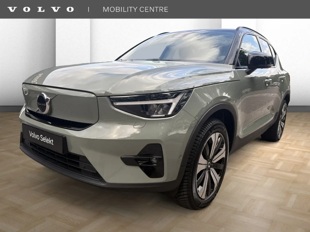 Volvo XC40 (2023) — foto 1