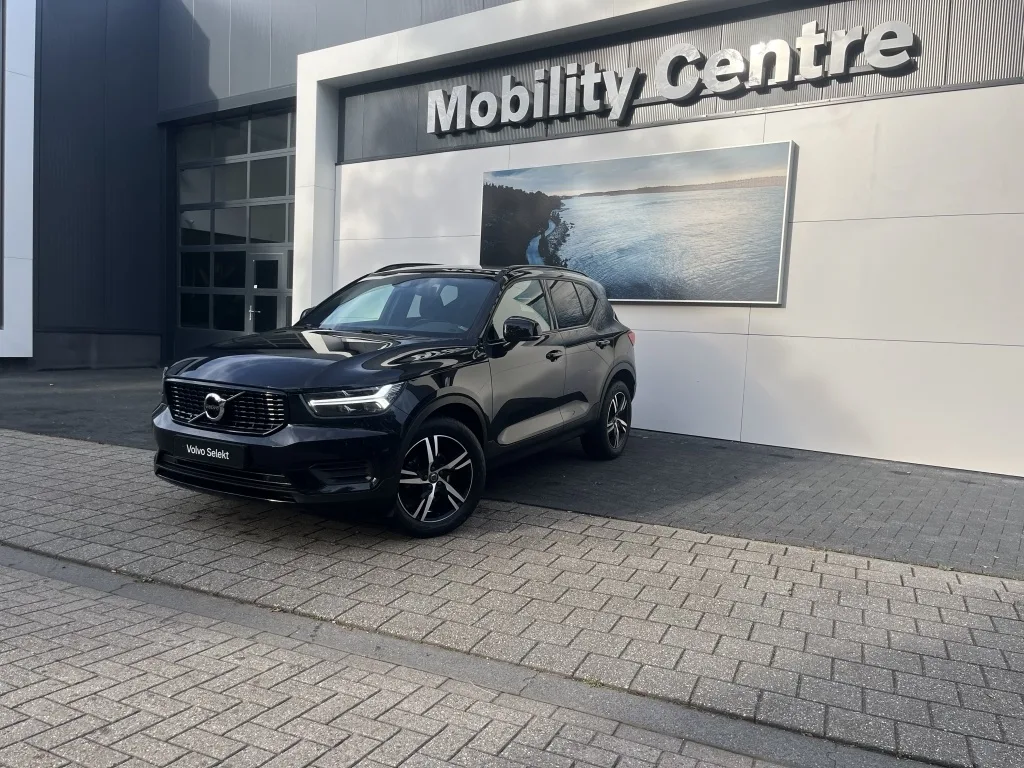 Volvo XC40 (2022) — foto 1