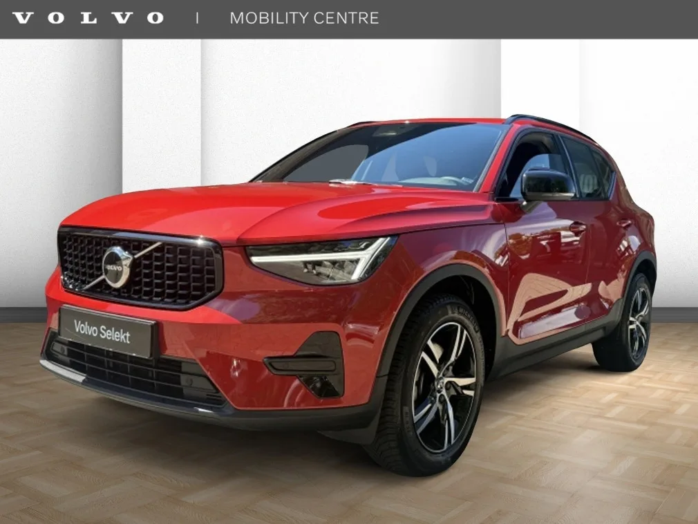 Volvo XC40 (2024) — foto 1
