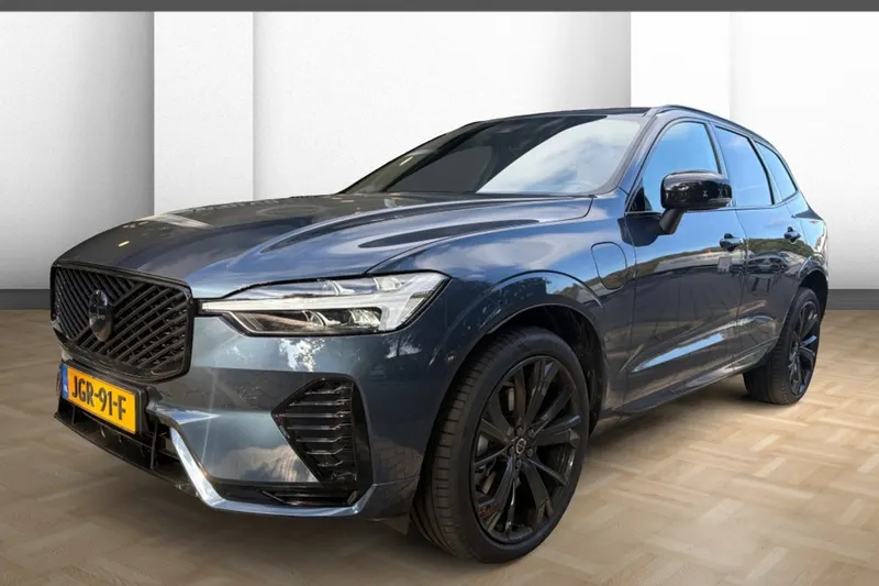 Volvo XC60 (2025)