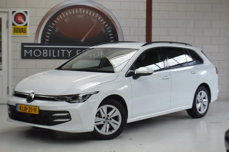 Volkswagen Golf (2025)