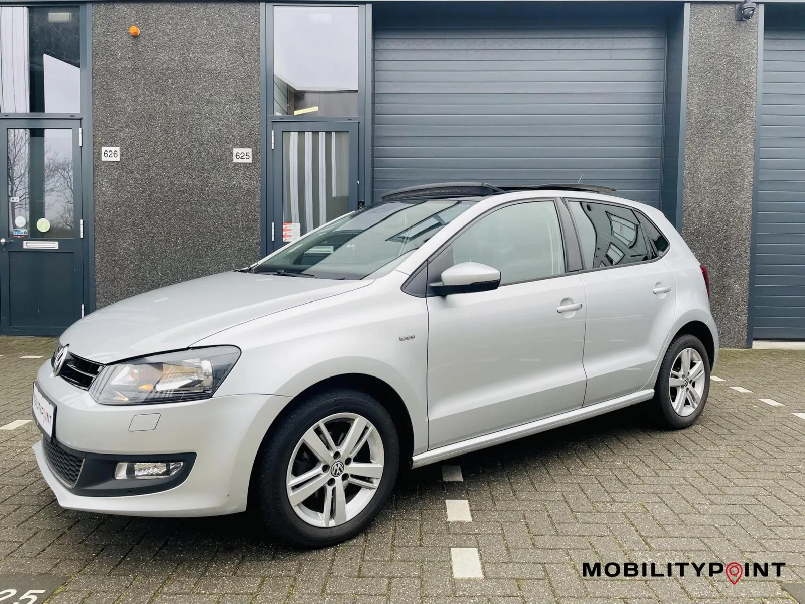 Volkswagen Polo (2014) — foto 1