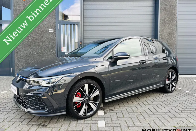 Volkswagen Golf (2021)