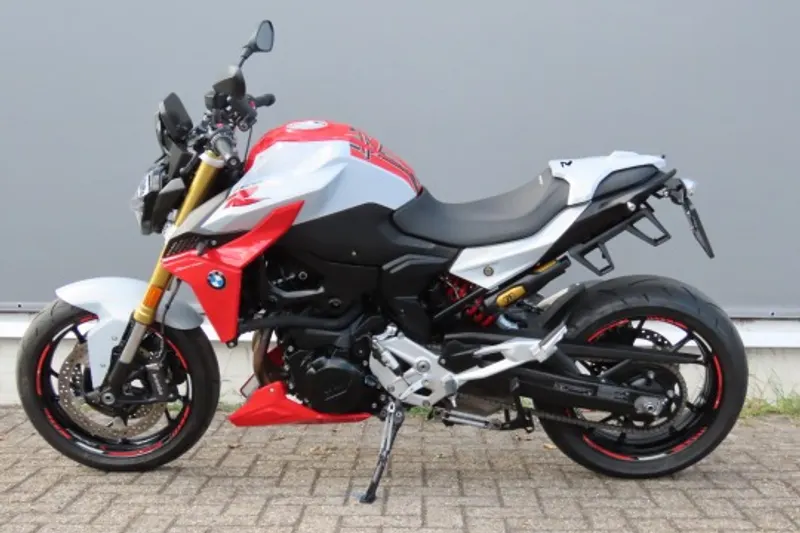 BMW F 900 R (2021)