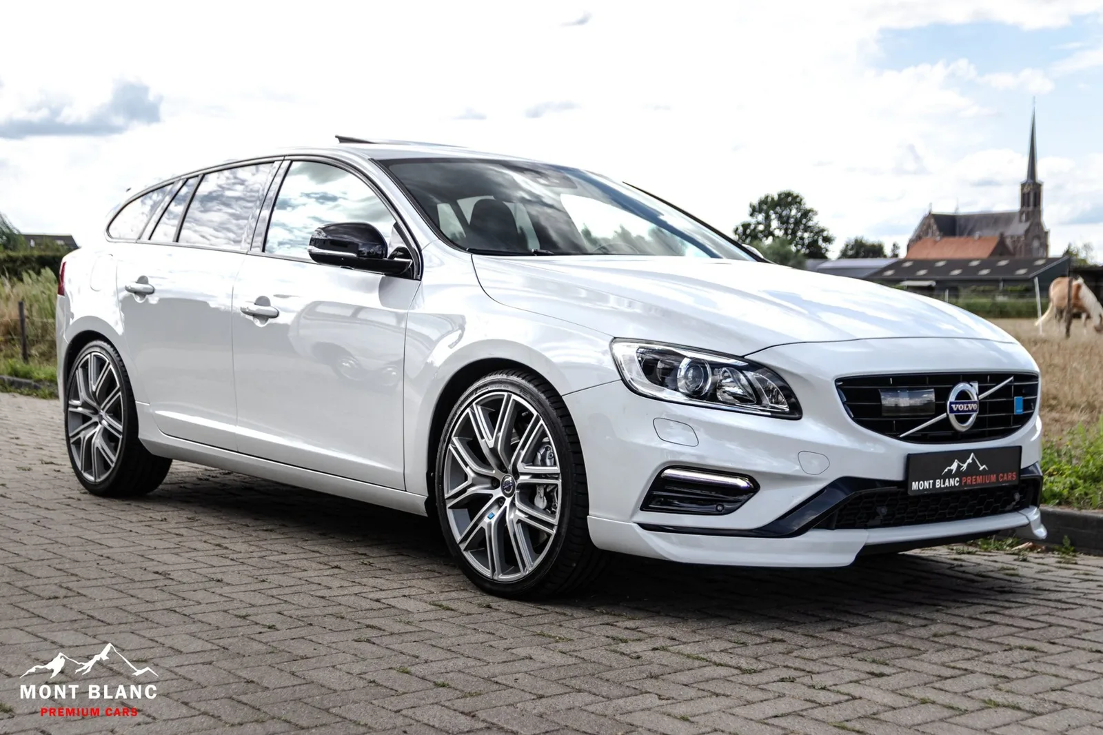 Volvo V60 (2017) — foto 1