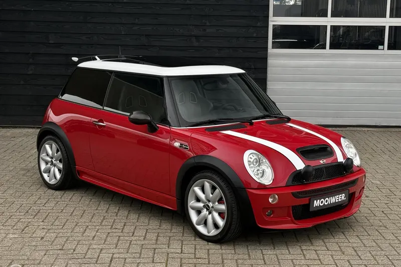 MINI Cooper (2006)