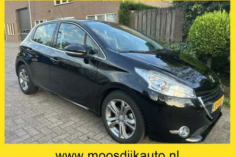 Peugeot 208 (2013)