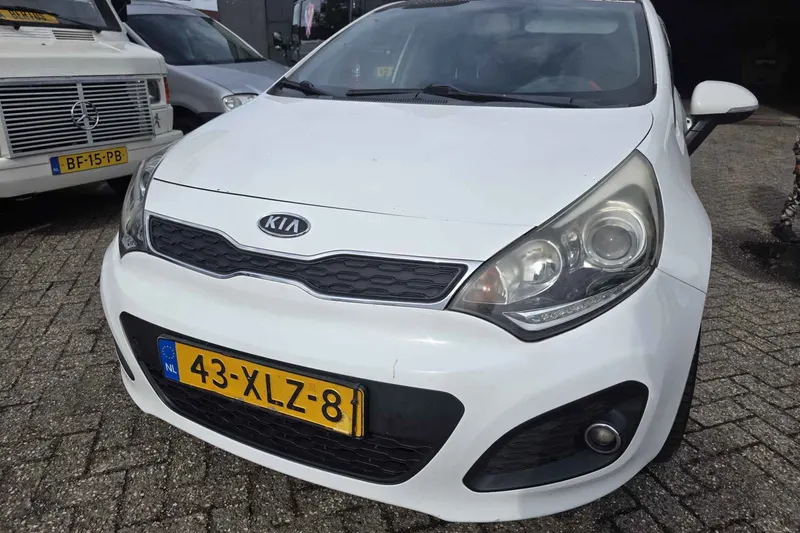 Kia Rio (2012)