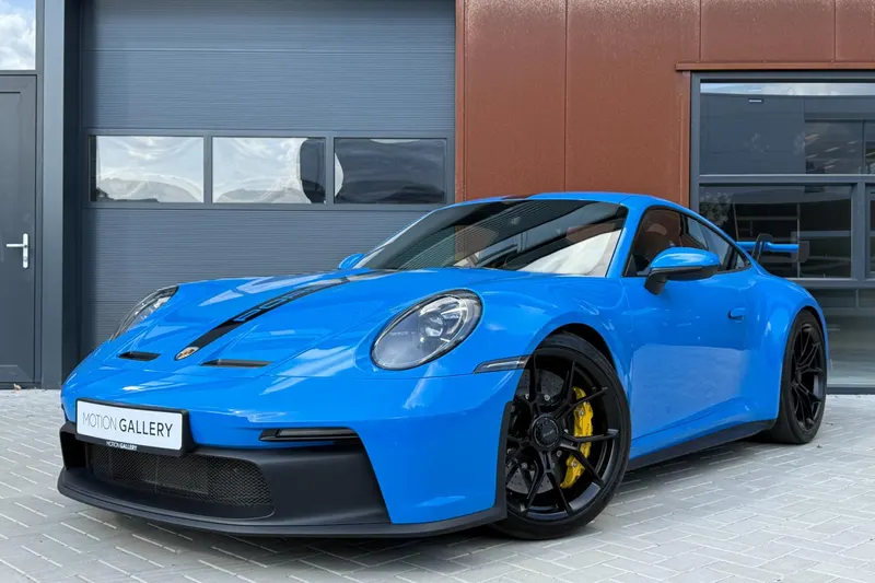 Porsche 911 (2024)