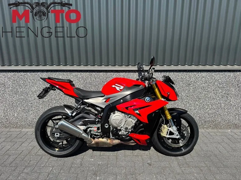 BMW S 1000 R (2015) — foto 1