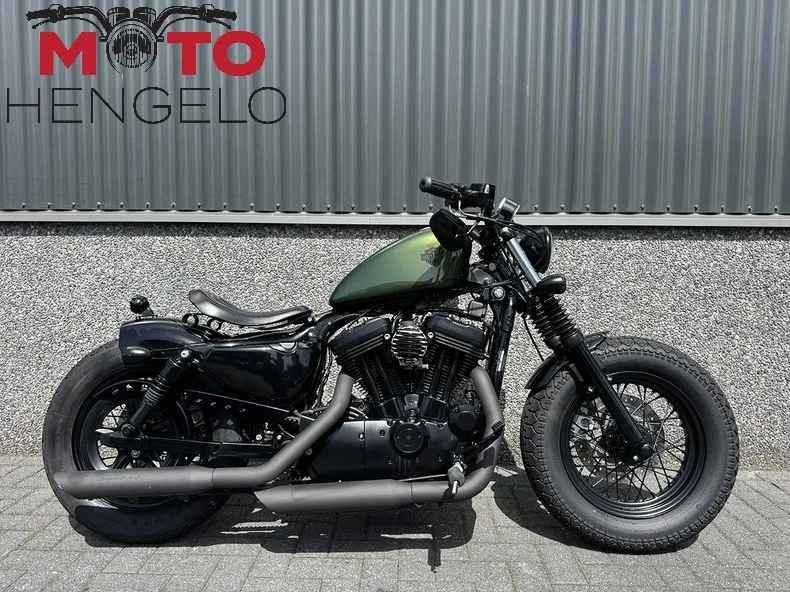 Harley-Davidson 1200 C CUSTOM (2004) — foto 1
