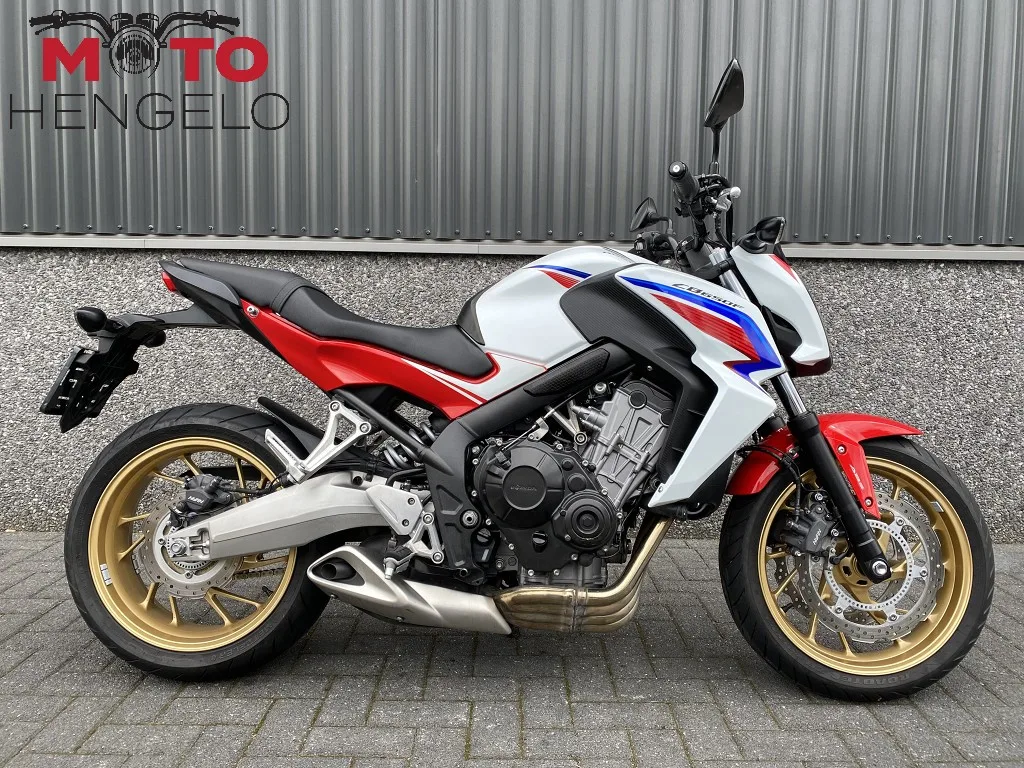 Honda CB650F (2015) — foto 1
