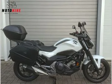 Honda NC 750 S (2016) — foto 1