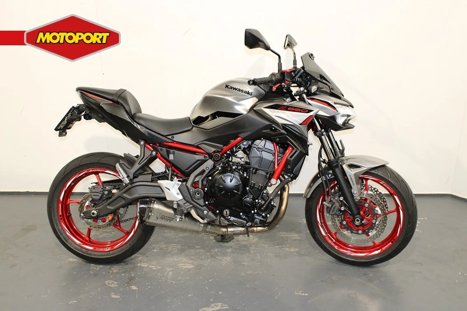 Kawasaki Z650 (2023) — foto 1