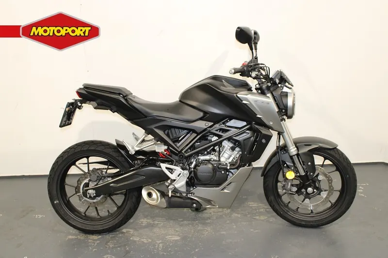 Honda CB125R (2020)