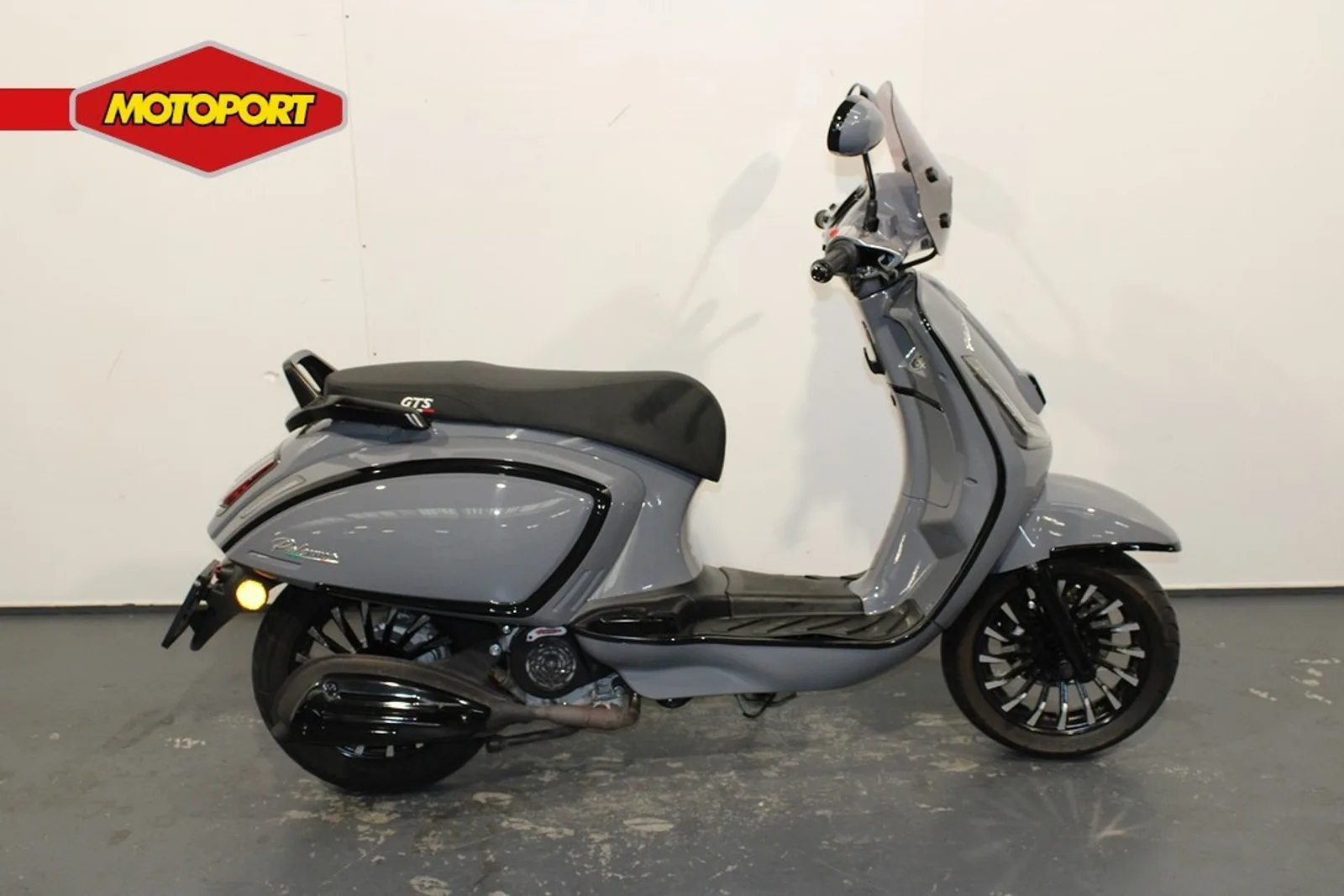 Vespa GTS (2025) — foto 1