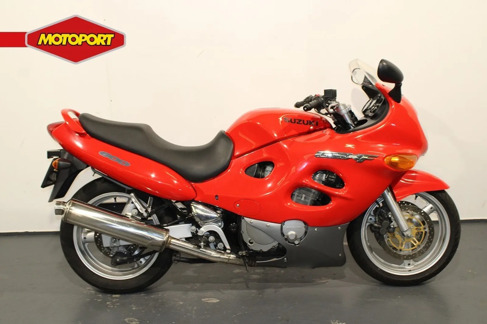 Suzuki GSX600F (2000) — foto 1