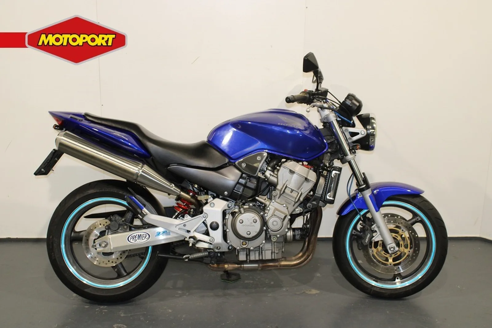 Honda CB 900 F (2002) — foto 1