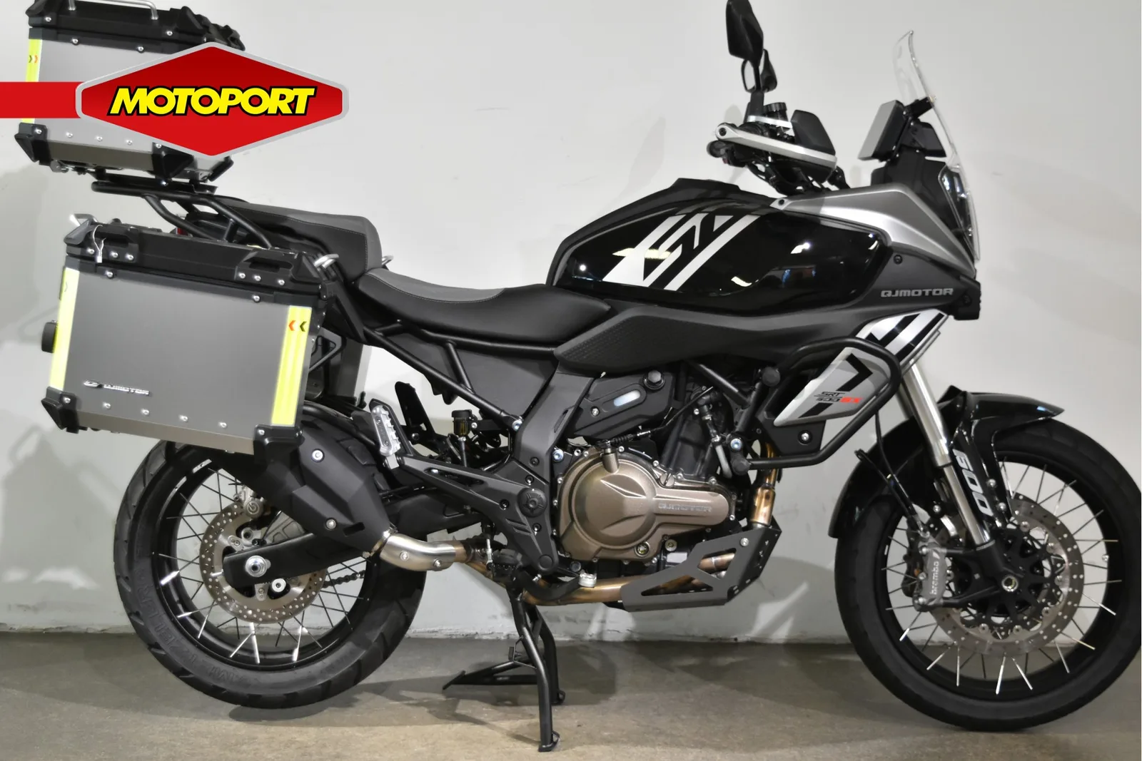 QJ Motor SRT 600 SX Touring (2026) — foto 1