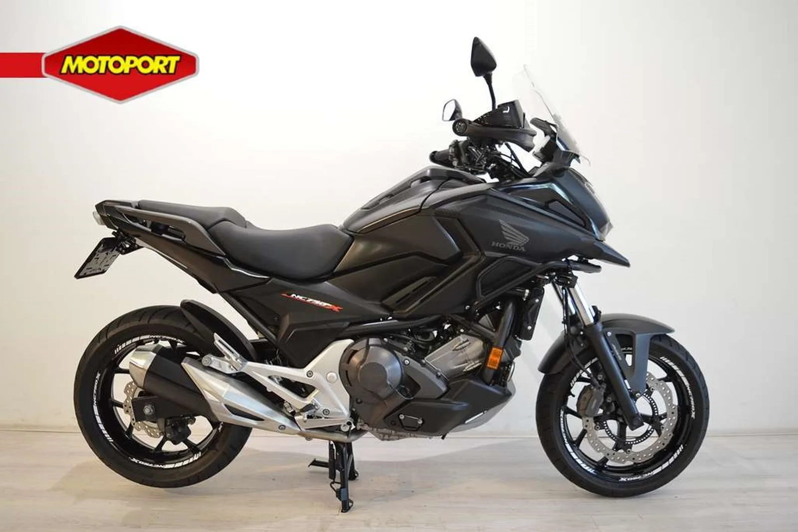 Honda NC750X (2016) — foto 1