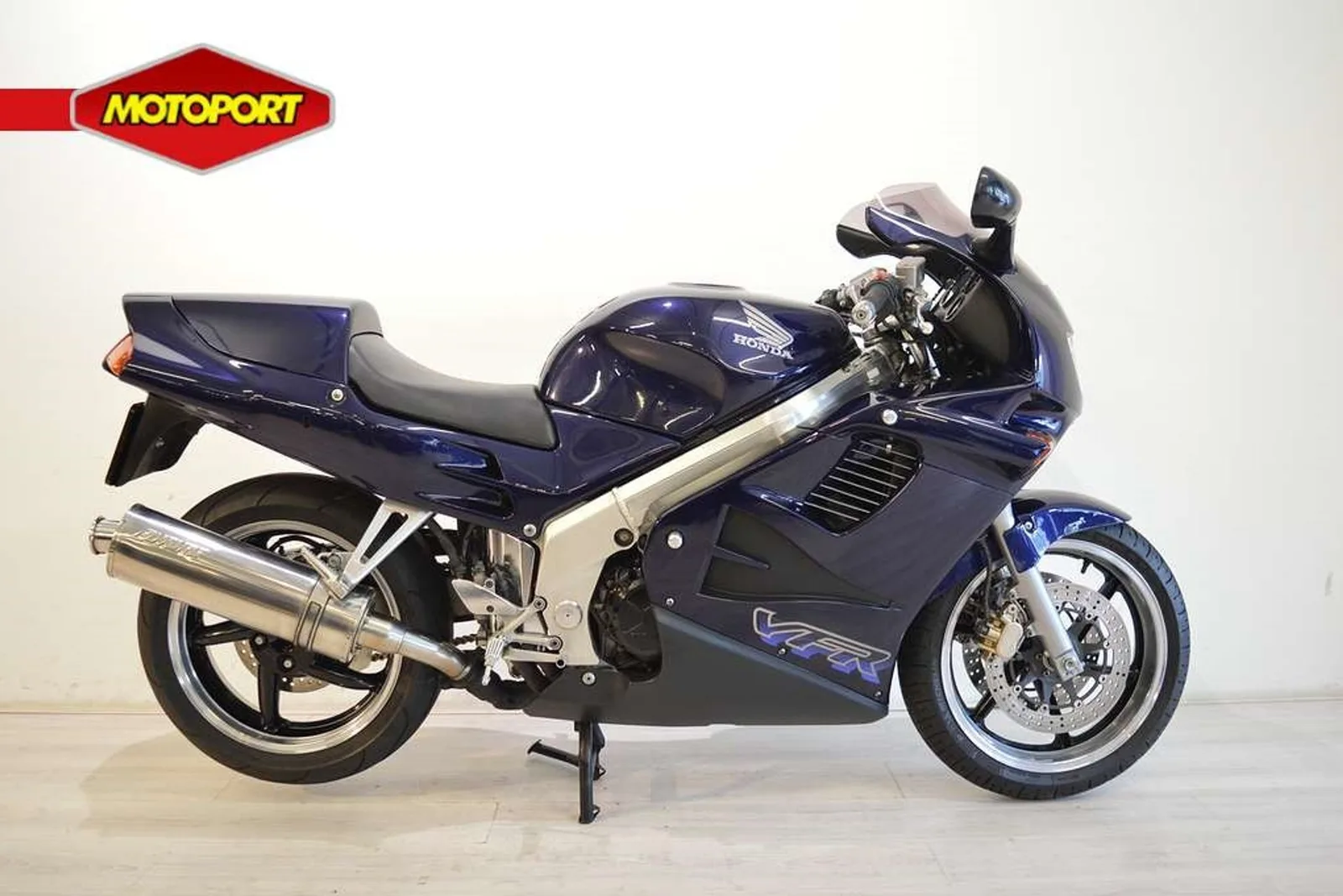 Honda VFR 750 F (1997) — foto 1