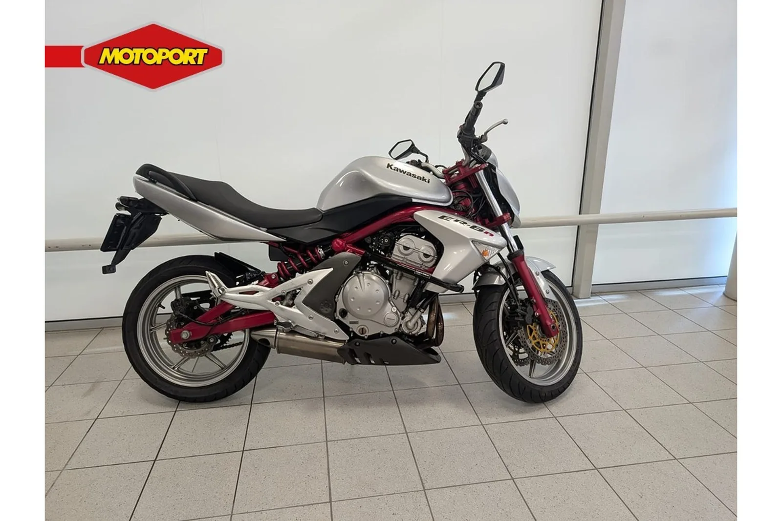 Kawasaki Er-6n (2007) — foto 1