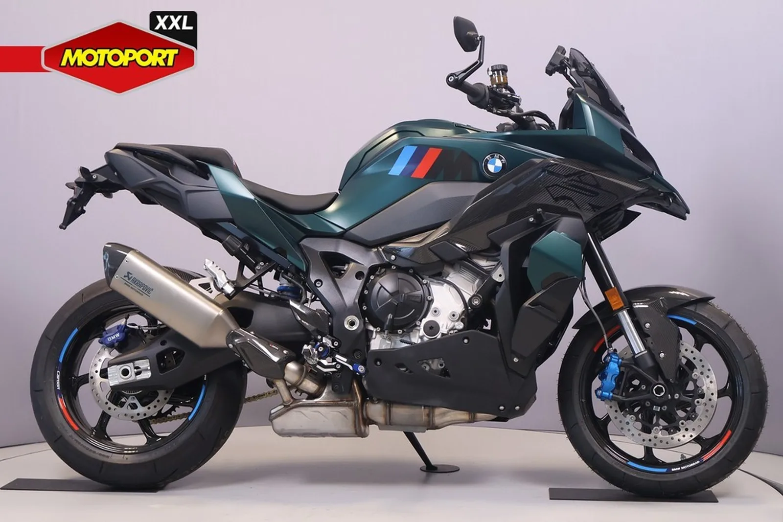 BMW M 1000 XR (2026) — foto 1