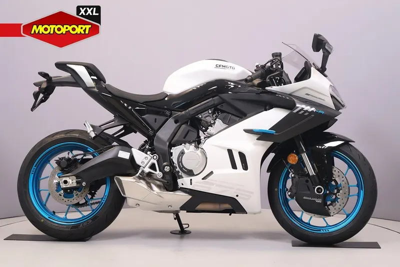 CFMoto 675SR-R (2026)