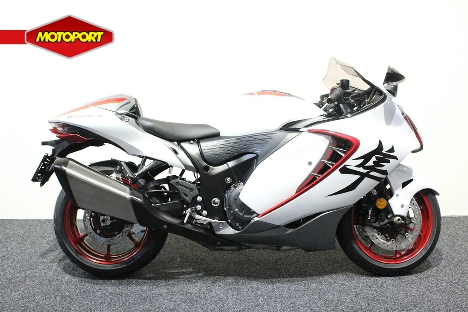 Suzuki GSX 1300R Hayabusa (2026) — foto 1