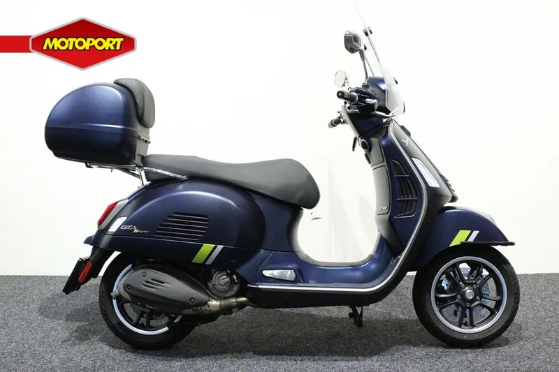 Vespa GTS 300 (2024)
