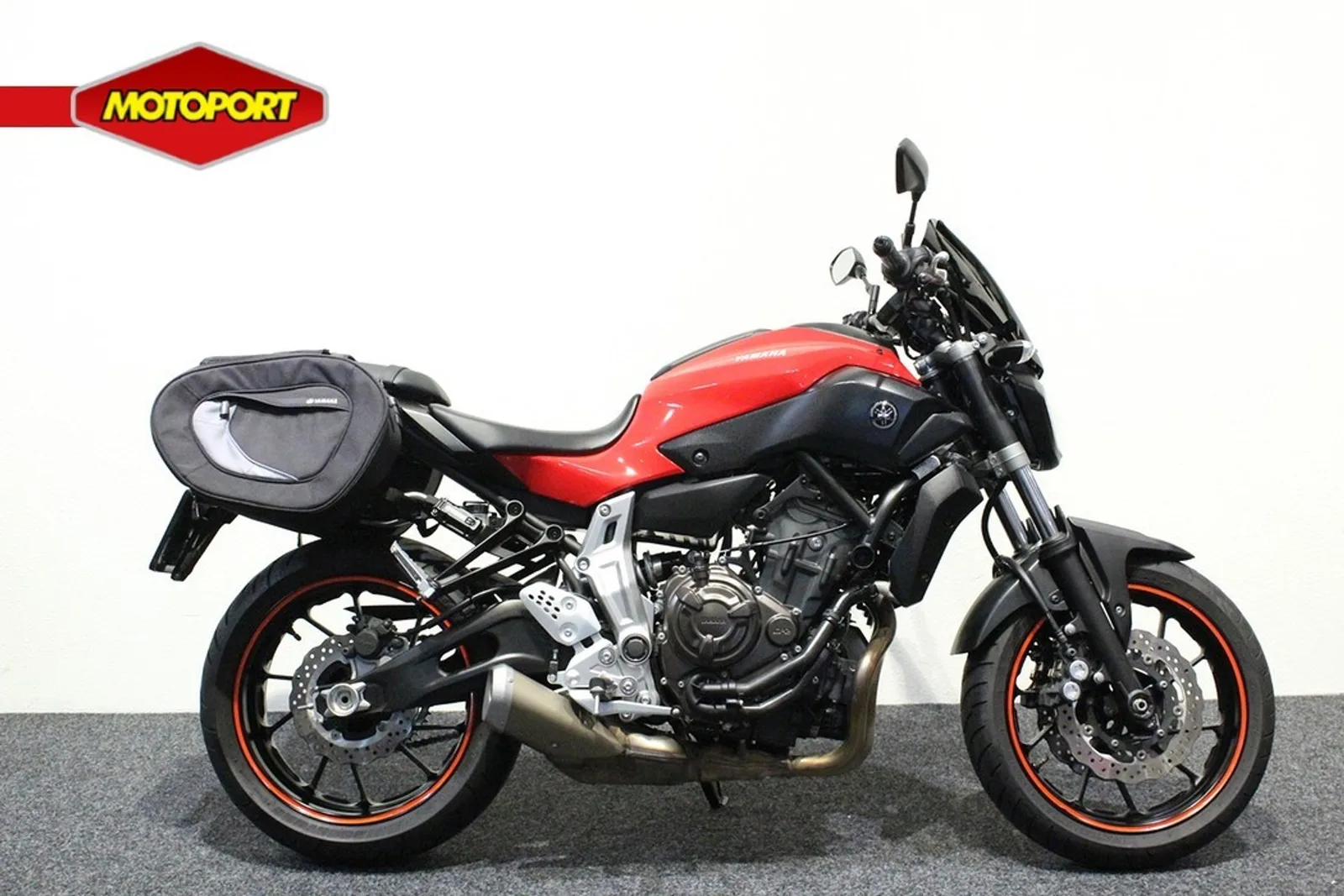 Yamaha MT-07 (2015) — foto 1