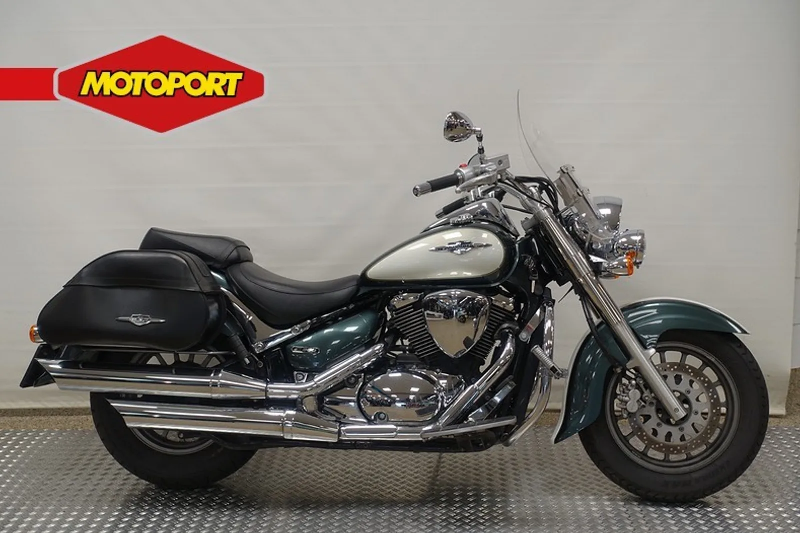 Suzuki C 800 CLASSIC (2009) — foto 1