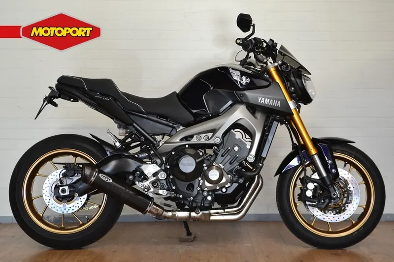 Yamaha MT-09 (2016)