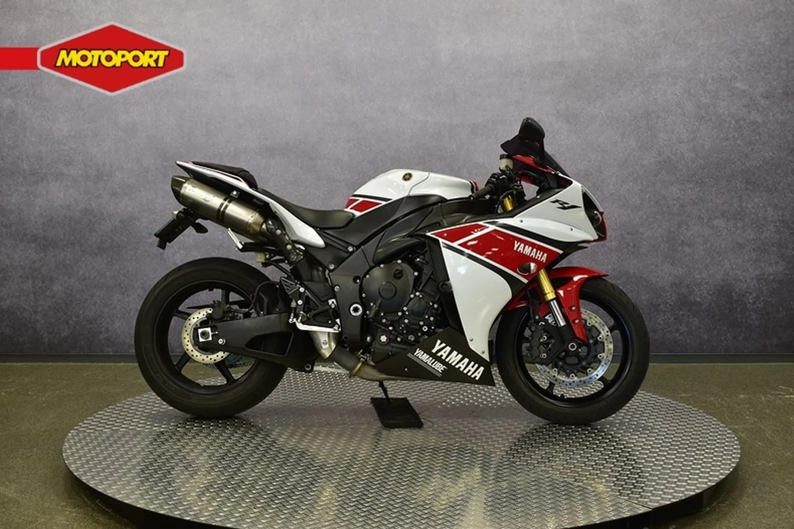 Yamaha YZF-R1 (2013) — foto 1