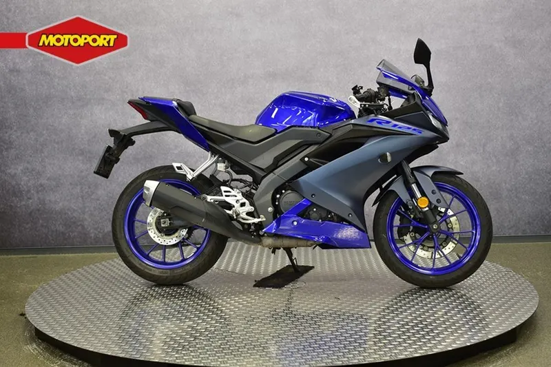 Yamaha YZF-R125 (2024)