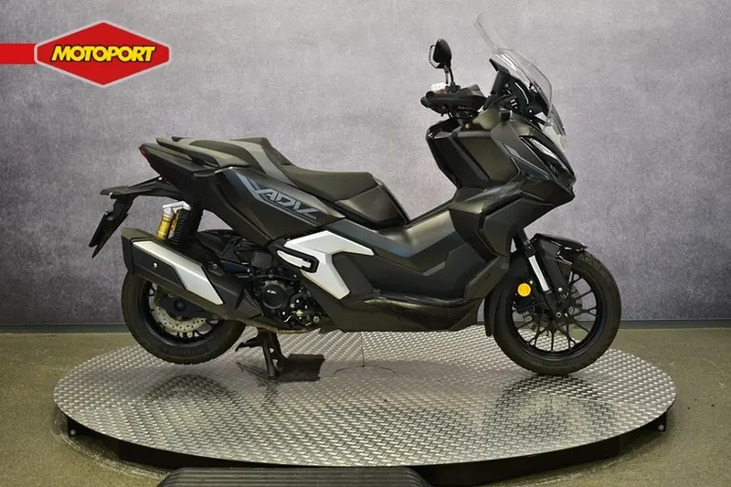 Honda Adv 350 (2025)