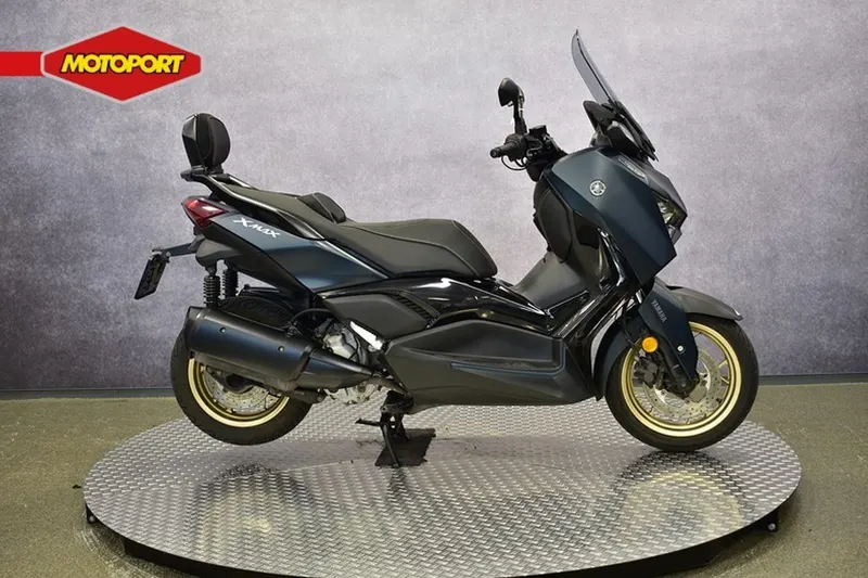 Yamaha Xmax 300 Tech MAX (2023)