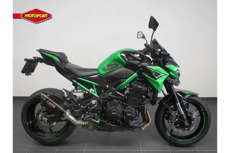 Kawasaki Z900 (2022)
