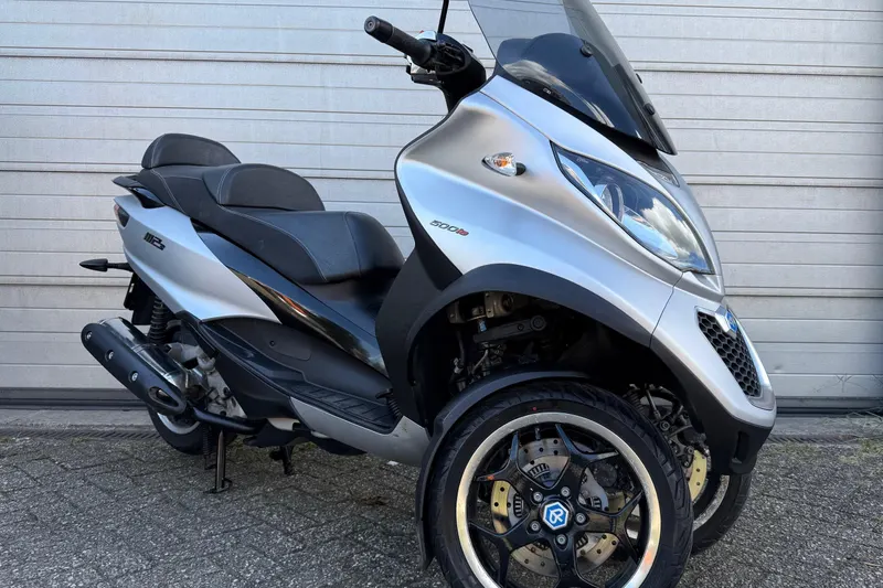 Piaggio MP3 500 (2016)