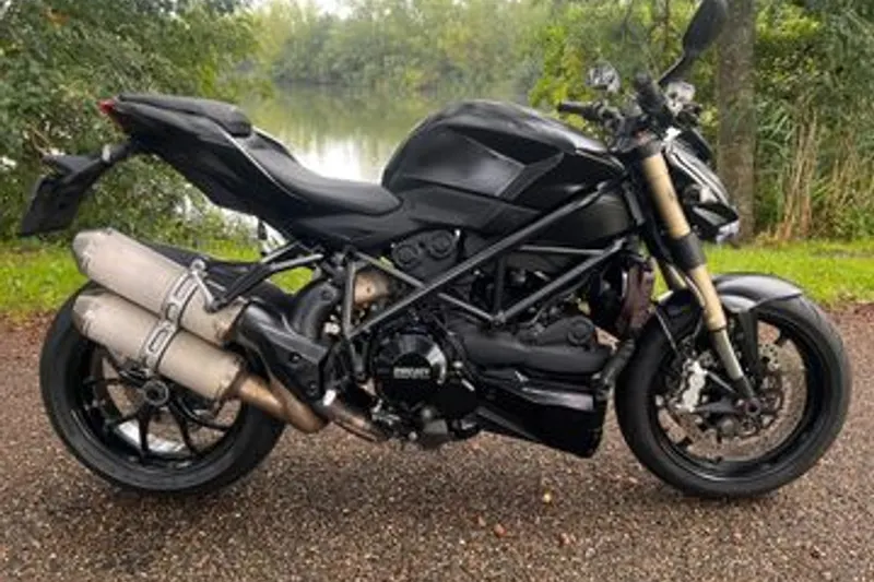 Ducati Streetfighter 848 (2013)