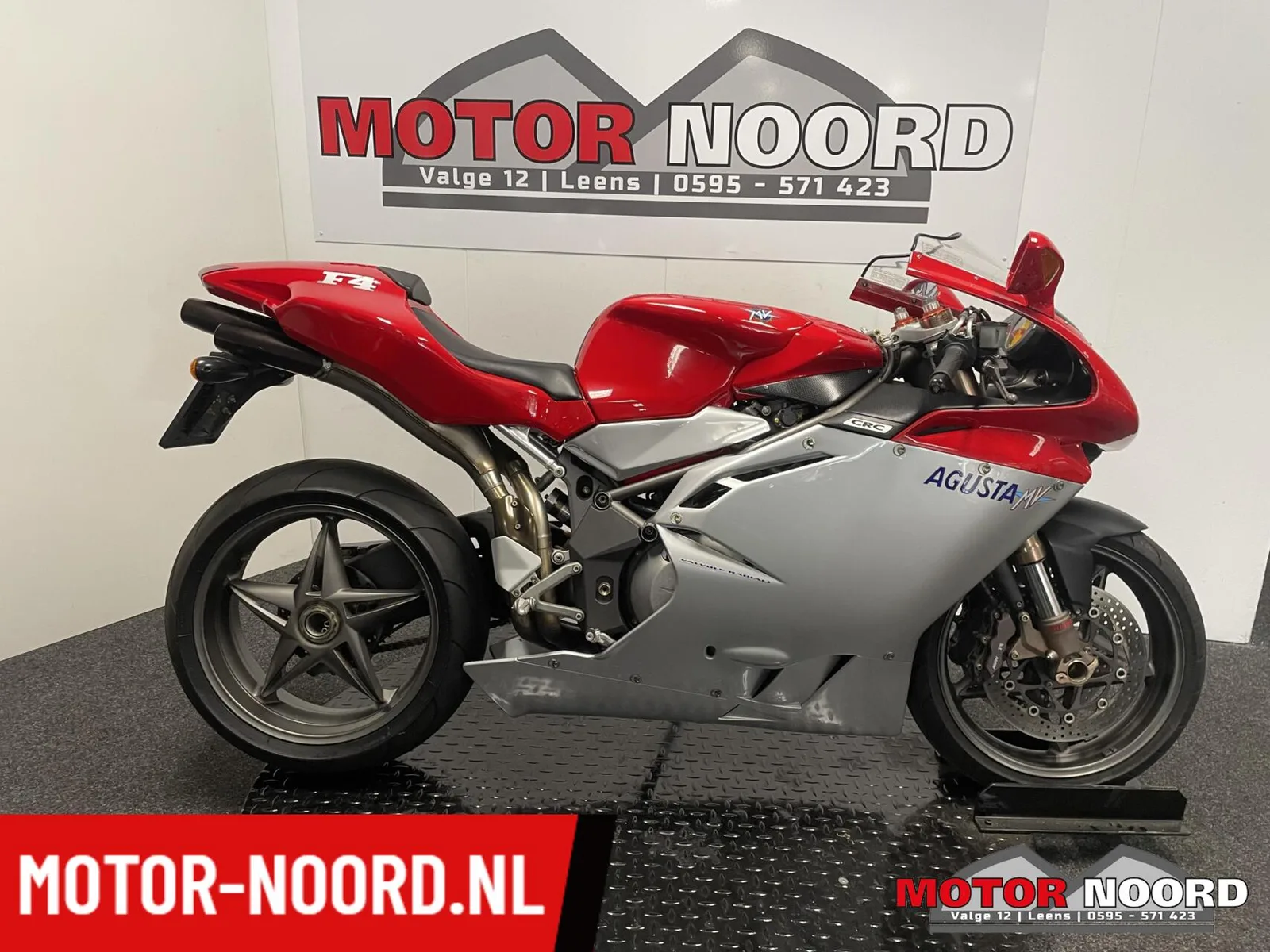 MV Agusta F4 750S (2001) — foto 1