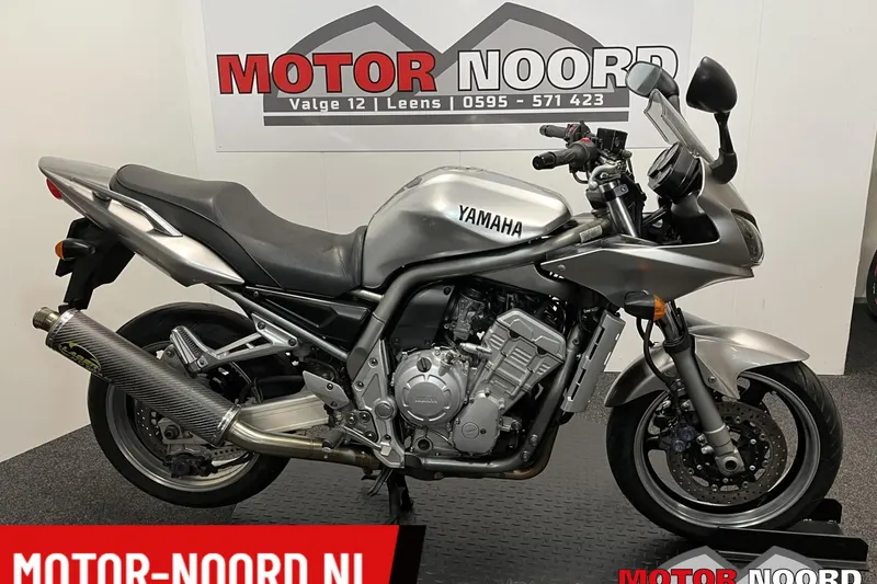 Yamaha FZS 1000 Fazer (2002)