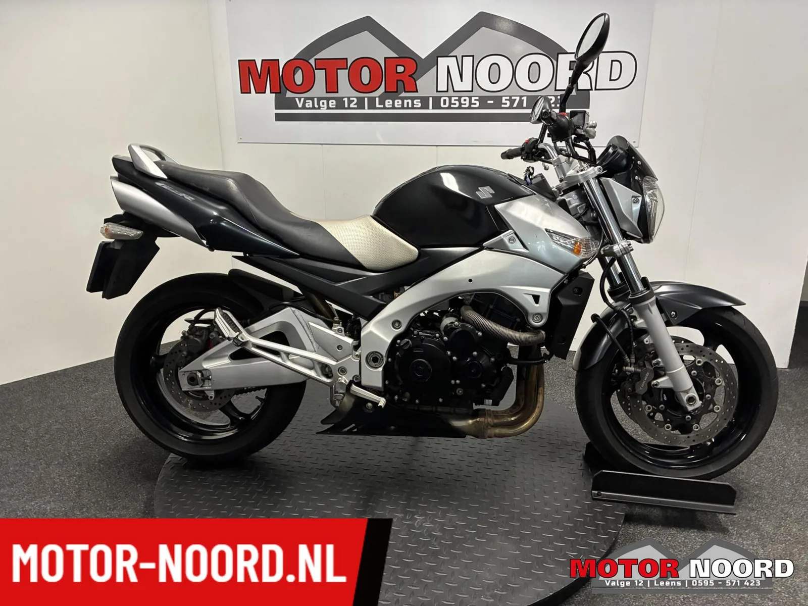 Suzuki GSR600 (2006) — foto 1