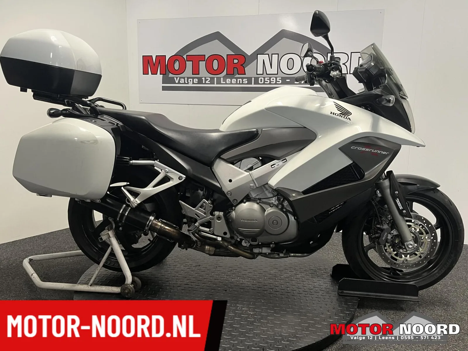 Honda VFR 800 X Crossrunner (2011) — foto 1