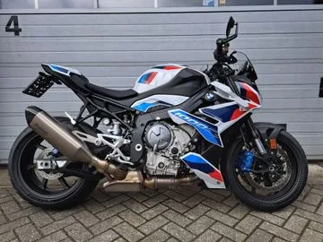 BMW M 1000 R (2024) — foto 1