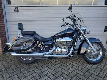 Honda VT 750C Shadow (2006) — foto 1