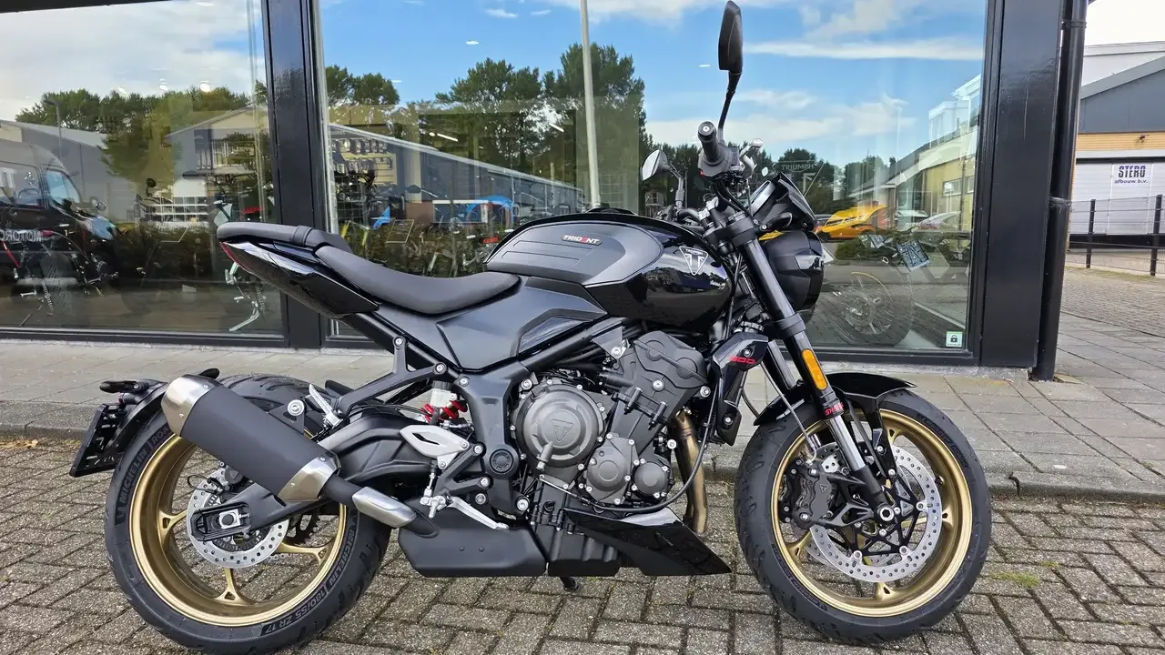 Triumph Trident 800 (2026) — foto 1