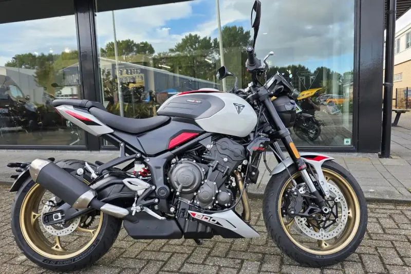 Triumph Trident 800 (2026)
